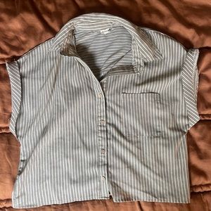 Cropped stripped button down